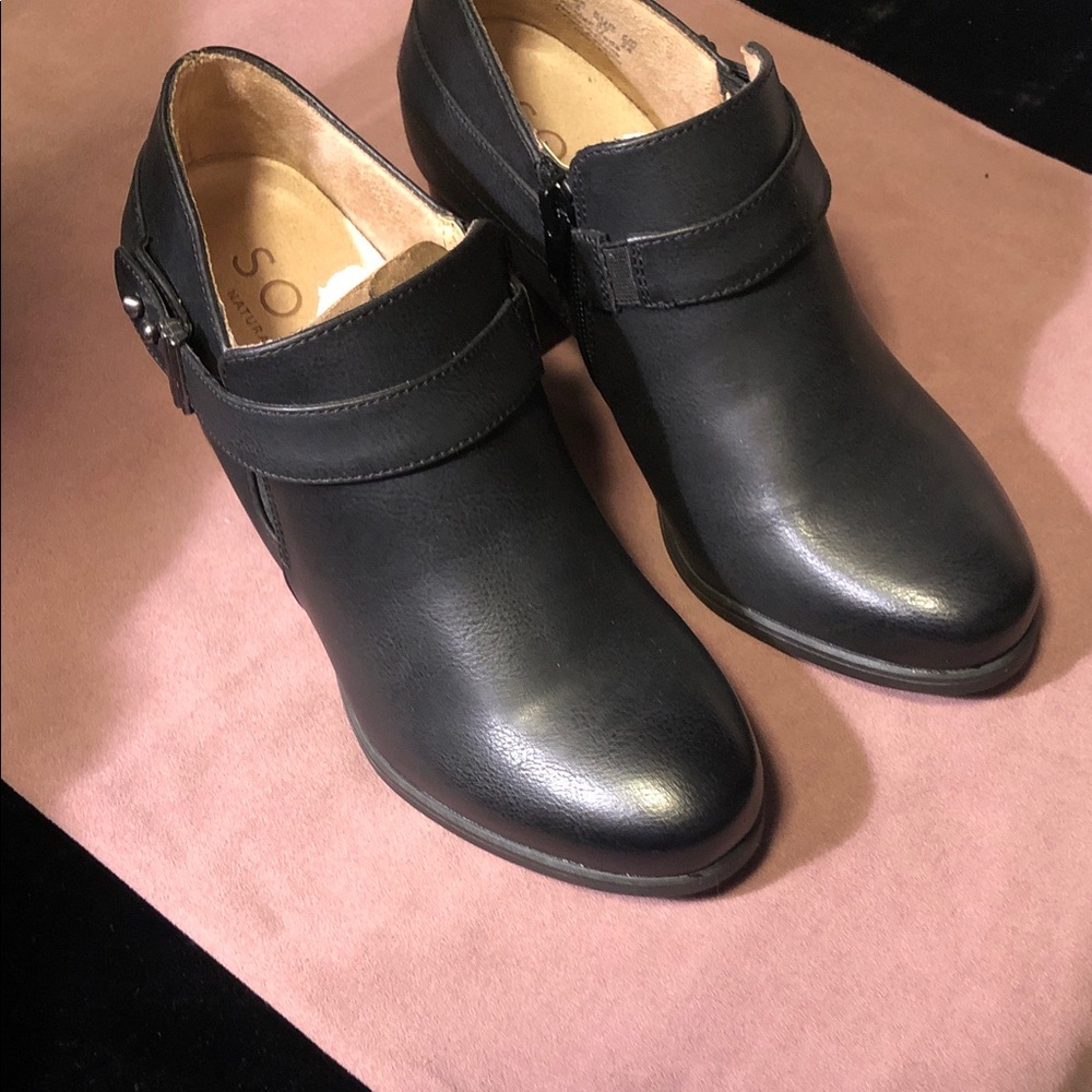 Soul Naturalizer Chaylee women’s side zip ankle boots 7m